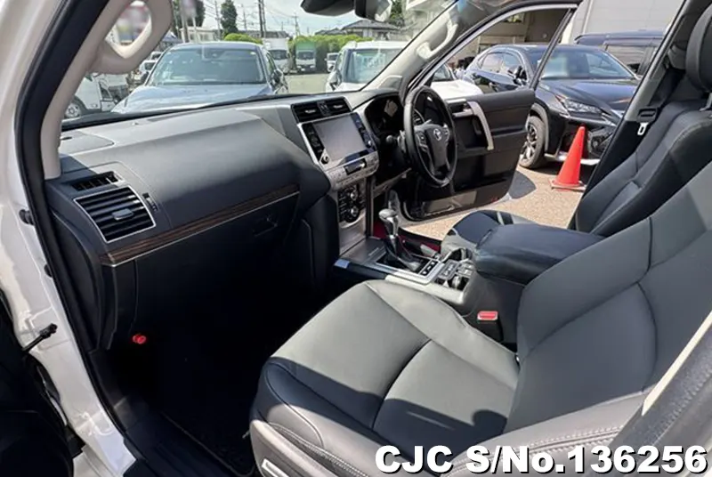 2022 Toyota / Land Cruiser Prado Stock No. 136256