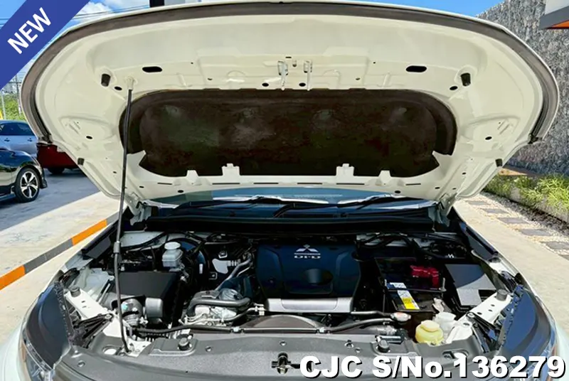 2022 Mitsubishi / Triton Stock No. 136279