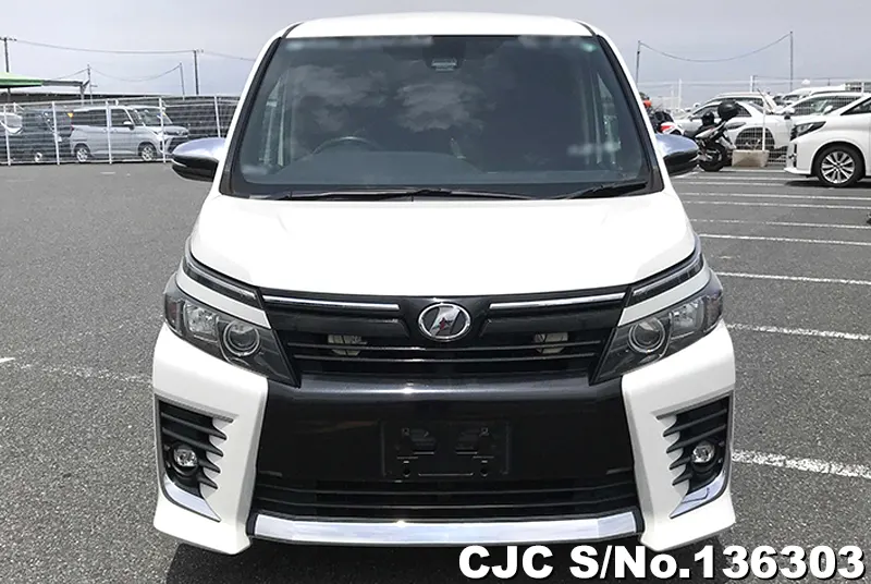 2017 Toyota / Voxy Stock No. 136303