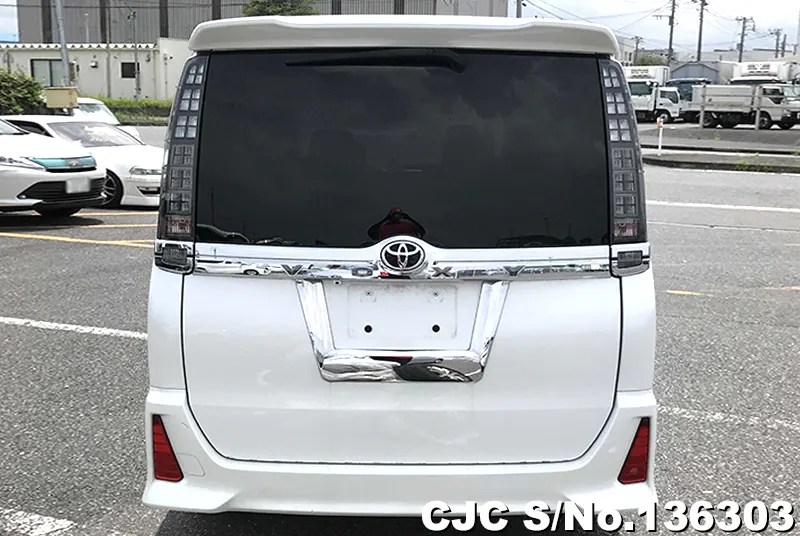 2017 Toyota / Voxy Stock No. 136303
