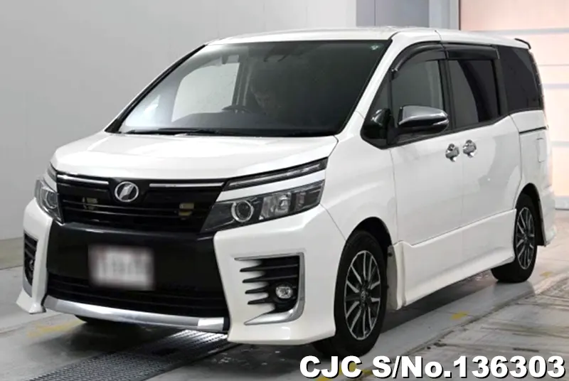 2017 Toyota / Voxy Stock No. 136303
