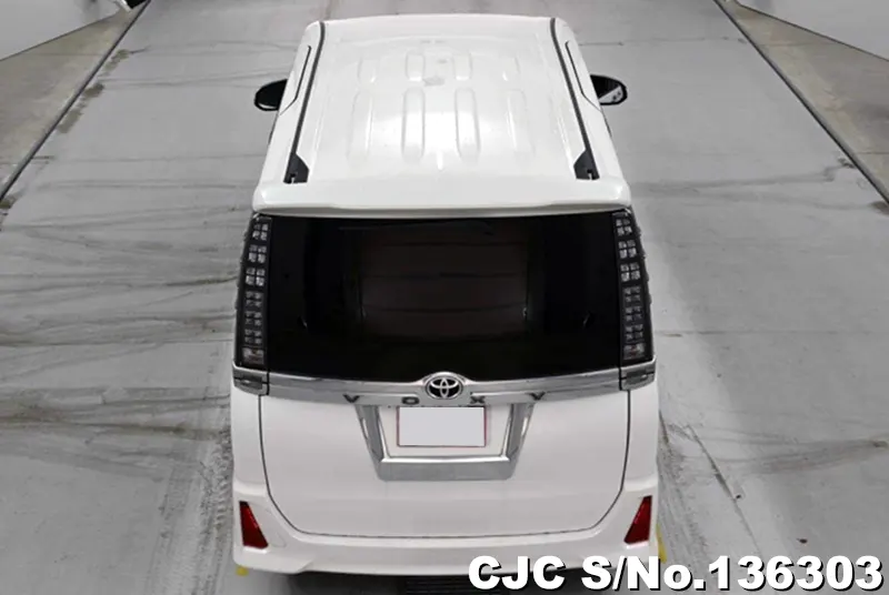 2017 Toyota / Voxy Stock No. 136303