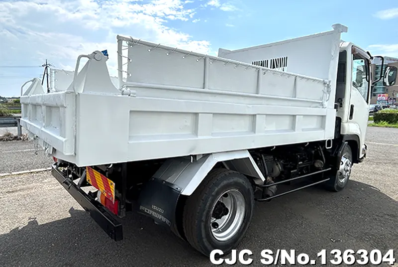 2012 Isuzu / Forward Stock No. 136304