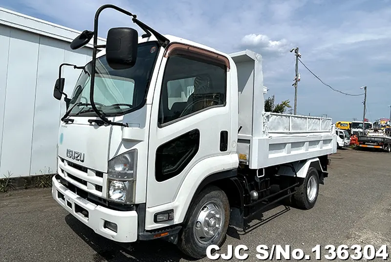 2012 Isuzu / Forward Stock No. 136304