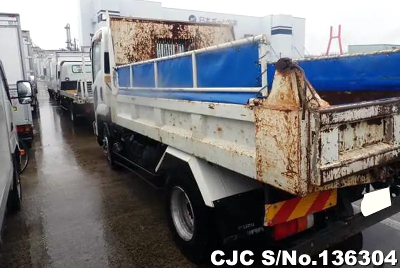 2012 Isuzu / Forward Stock No. 136304