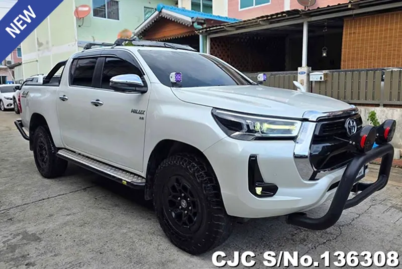 2022 Toyota / Hilux / Revo Stock No. 136308