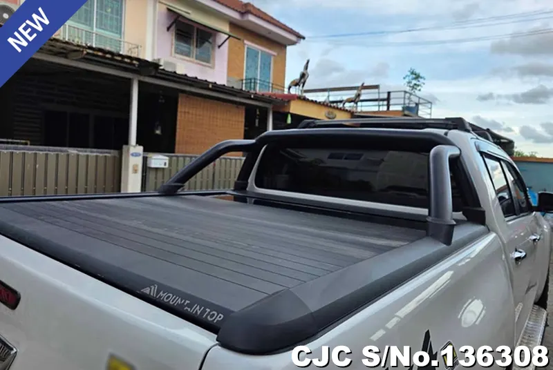 2022 Toyota / Hilux / Revo Stock No. 136308