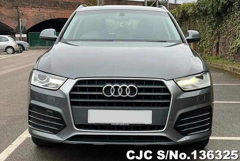 Audi Q3 in Gray for Sale Image 4