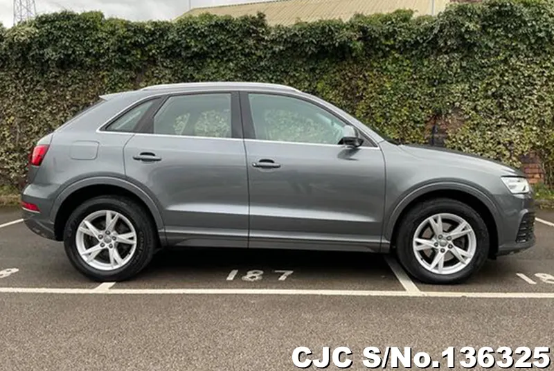 Audi Q3 in Gray for Sale Image 6
