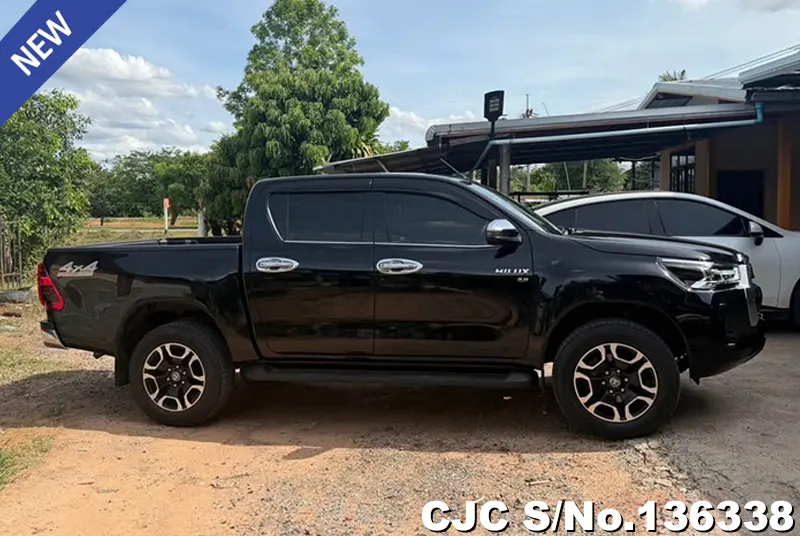 2021 Toyota / Hilux / Revo Stock No. 136338