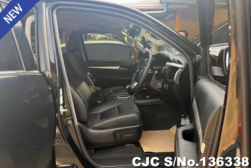 2021 Toyota / Hilux / Revo Stock No. 136338