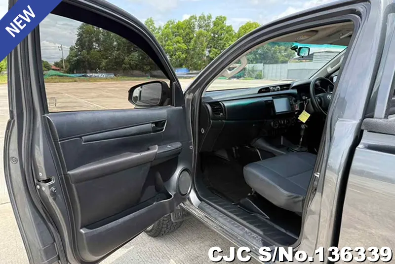 2020 Toyota / Hilux / Revo Stock No. 136339