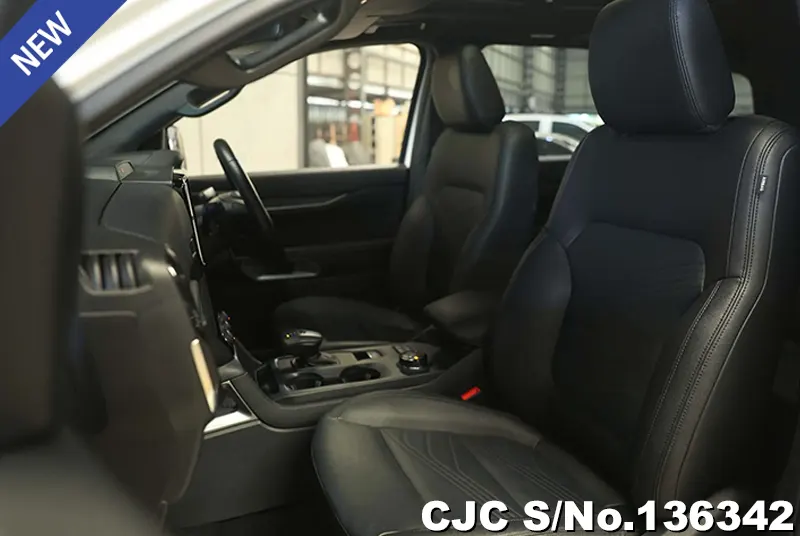 2024 Ford / Everest Stock No. 136342