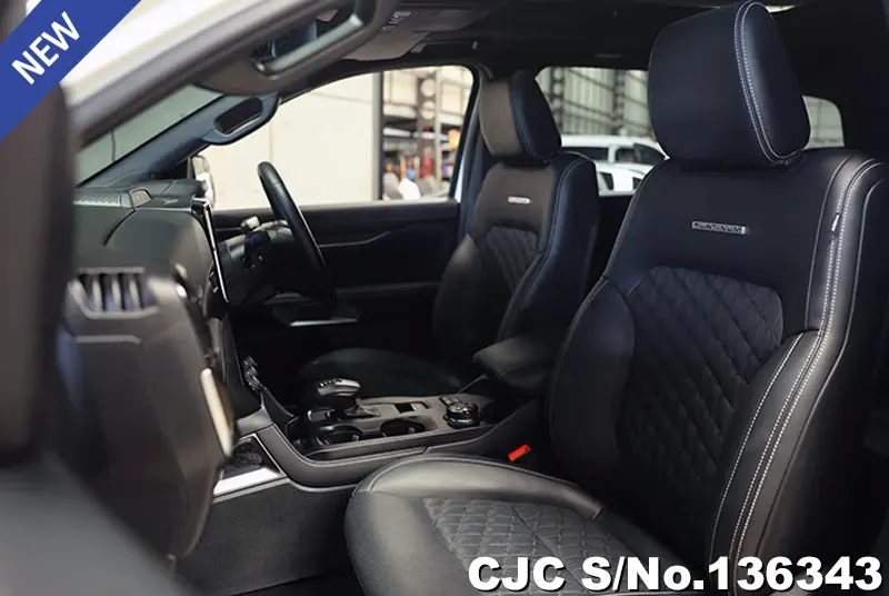 2025 Ford / Everest Stock No. 136343