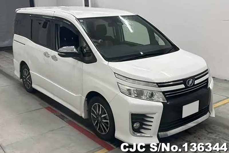 2016 Toyota / Voxy Stock No. 136344