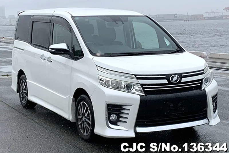 2016 Toyota / Voxy Stock No. 136344