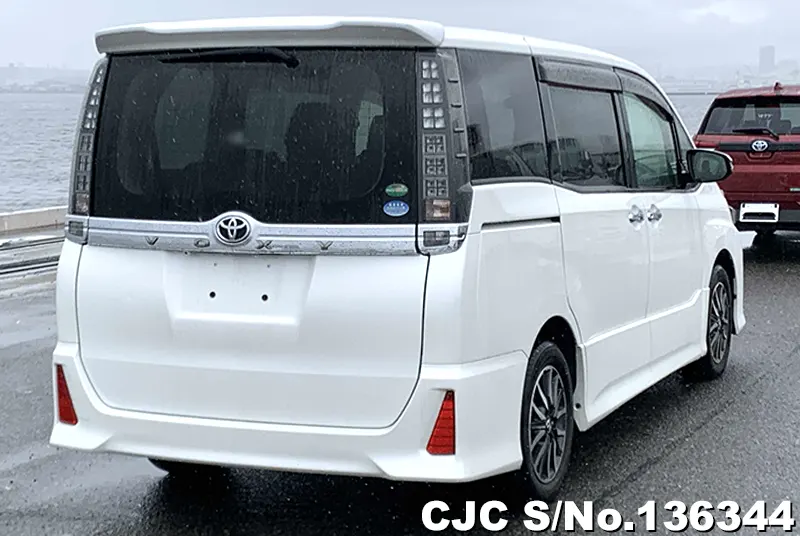 2016 Toyota / Voxy Stock No. 136344