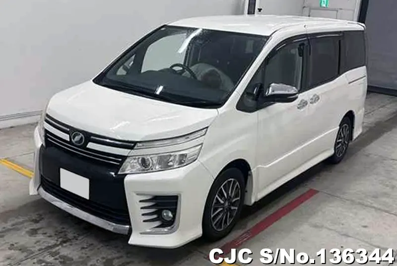 2016 Toyota / Voxy Stock No. 136344