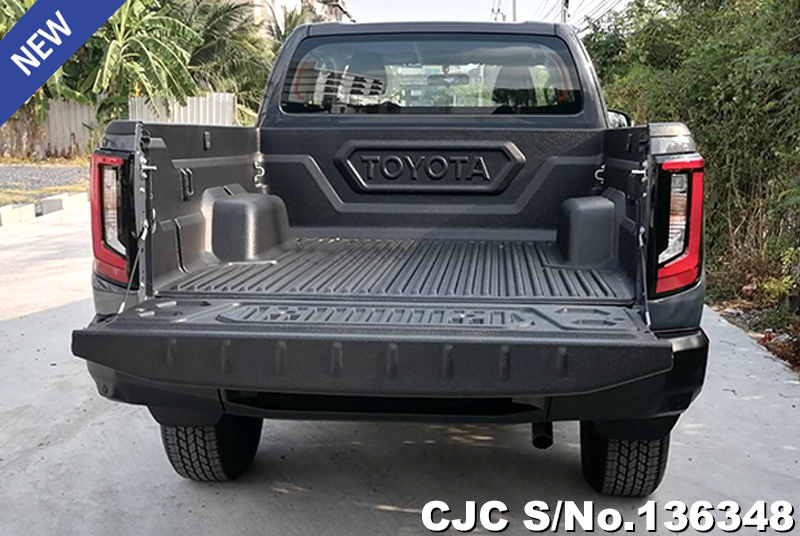 Toyota Hilux in Ash for Sale Image 10
