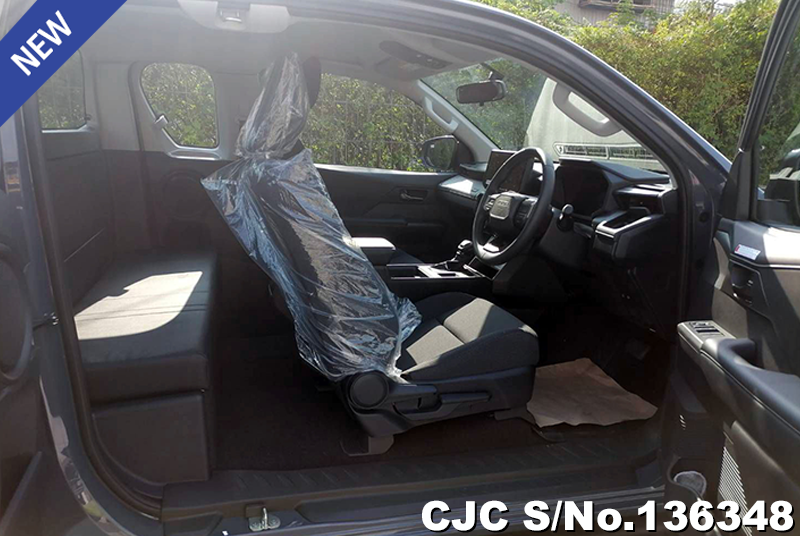 Toyota Hilux in Ash for Sale Image 12