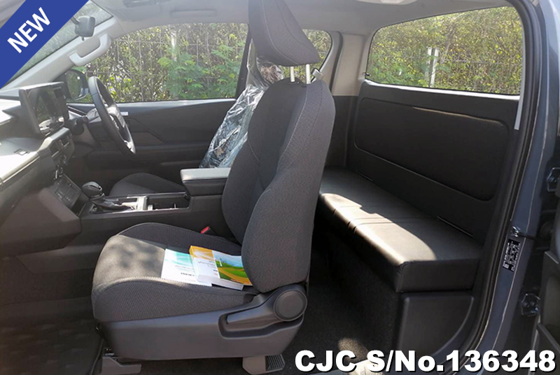 2026 Toyota / Hilux / Travo Stock No. 136348