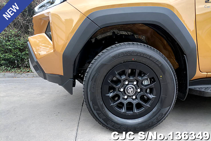 Toyota Hilux in Sulfer Metallic for Sale Image 16