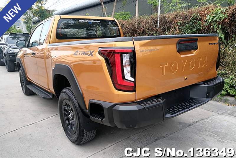 Toyota Hilux in Sulfer Metallic for Sale Image 1