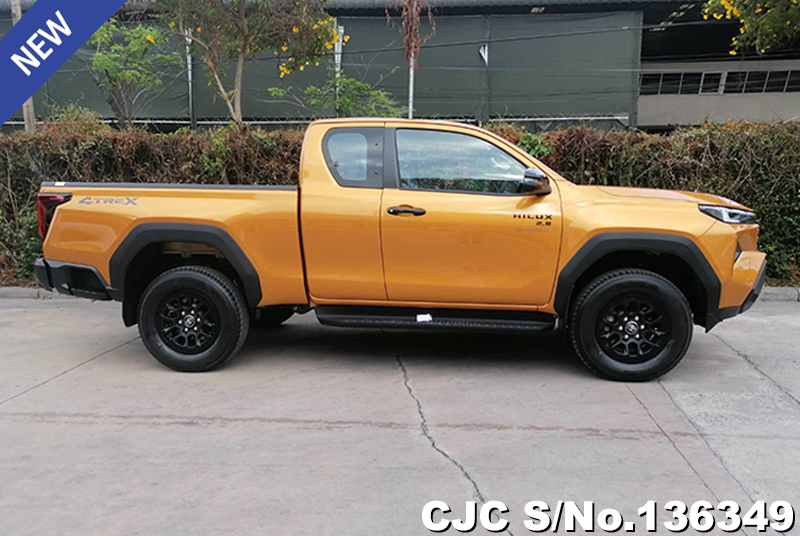 Toyota Hilux in Sulfer Metallic for Sale Image 5