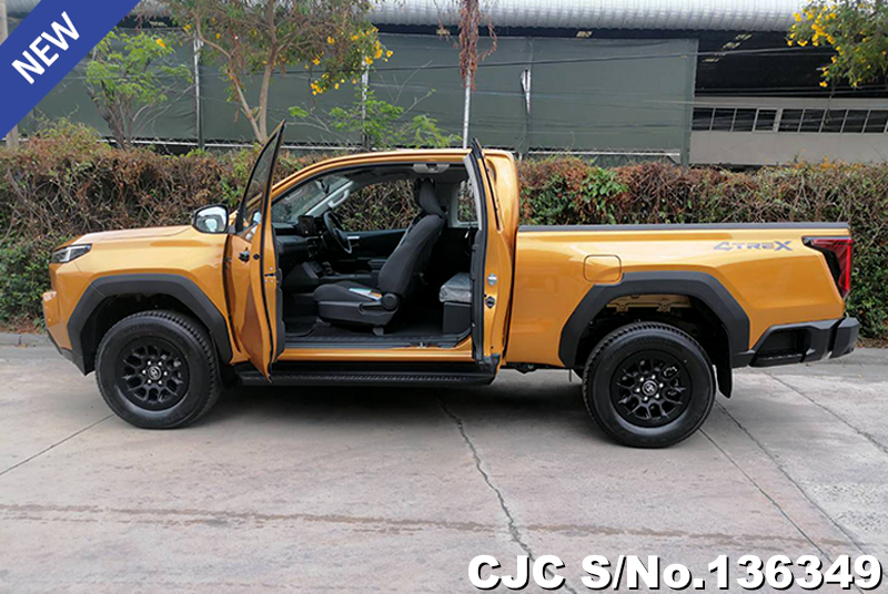 Toyota Hilux in Sulfer Metallic for Sale Image 8