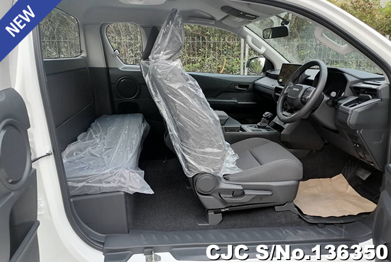 2026 Toyota / Hilux / Travo Stock No. 136350