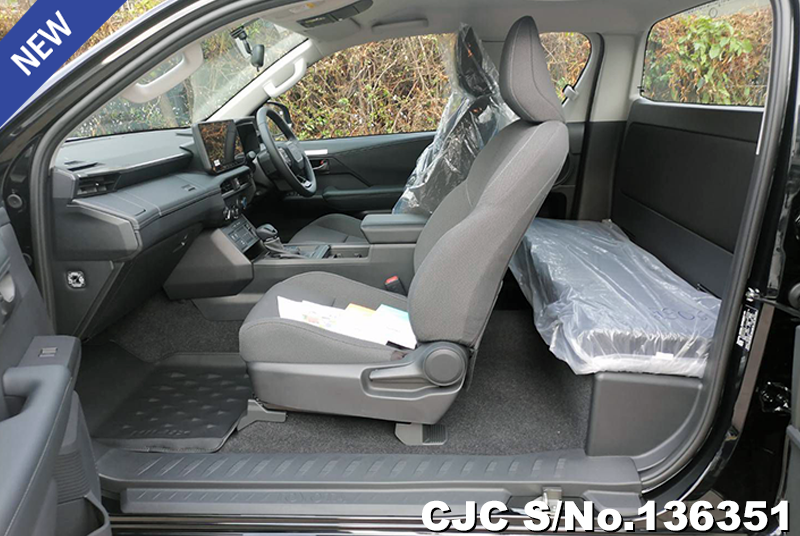 2026 Toyota / Hilux / Travo Stock No. 136351
