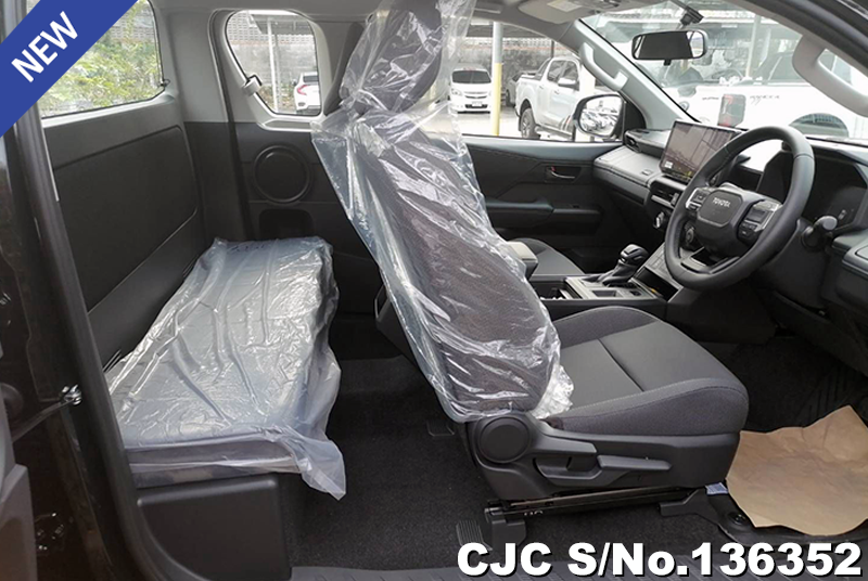 2026 Toyota / Hilux / Travo Stock No. 136352
