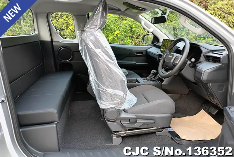 2026 Toyota / Hilux / Travo Stock No. 136352