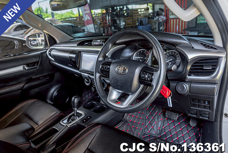 2022 Toyota / Hilux / Revo Stock No. 136361
