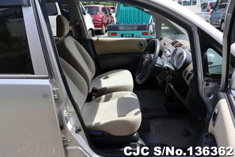 2008 Honda / Life Stock No. 136362