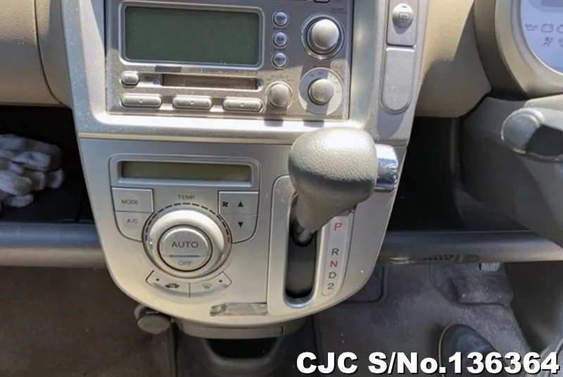 2006 Honda / Life Stock No. 136364