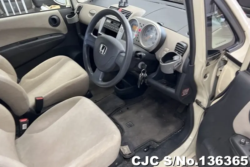2005 Honda / Life Stock No. 136365