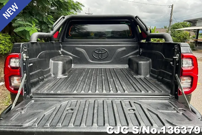 2020 Toyota / Hilux / Revo Stock No. 136379
