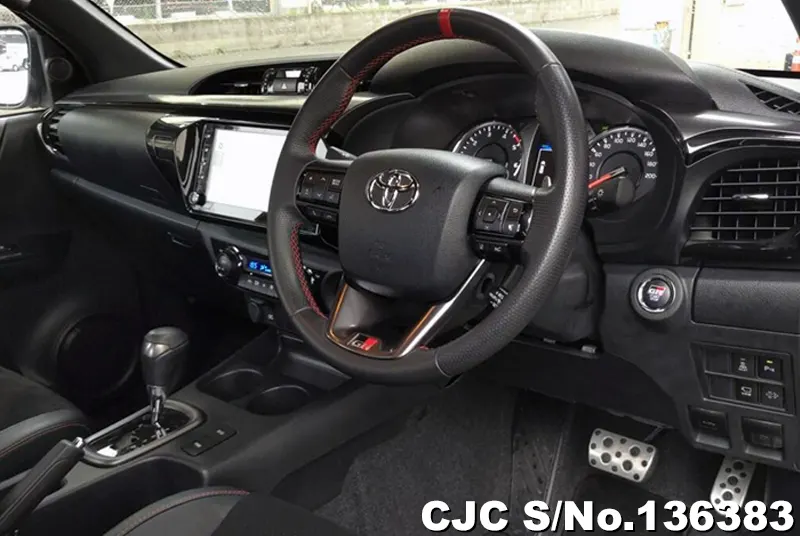 2024 Toyota / Hilux Stock No. 136383