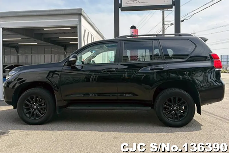 2024 Toyota / Land Cruiser Prado Stock No. 136390