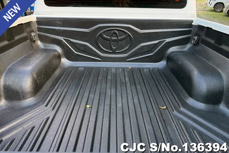 2021 Toyota / Hilux / Revo Stock No. 136394