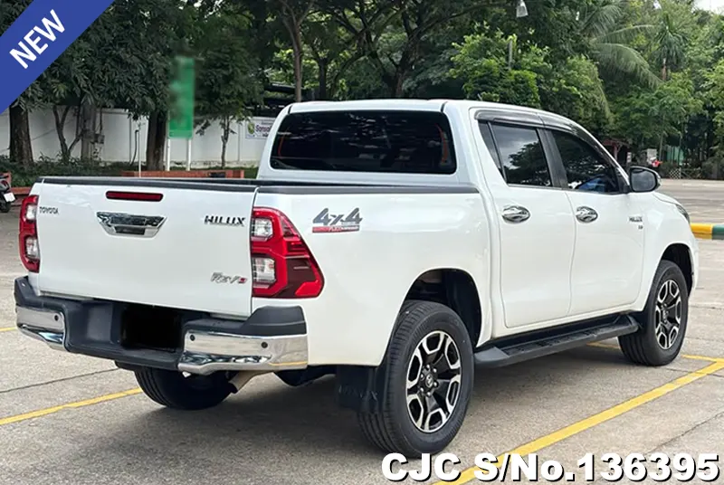 2020 Toyota / Hilux / Revo Stock No. 136395