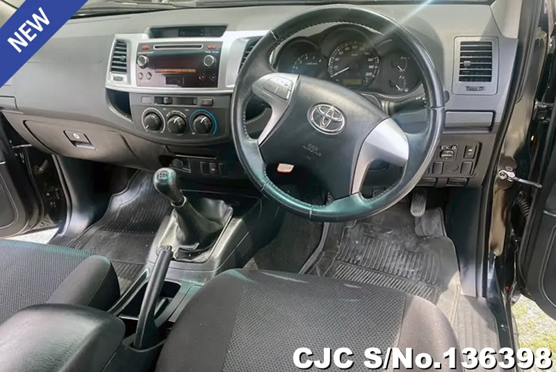 2015 Toyota / Hilux / Vigo Stock No. 136398