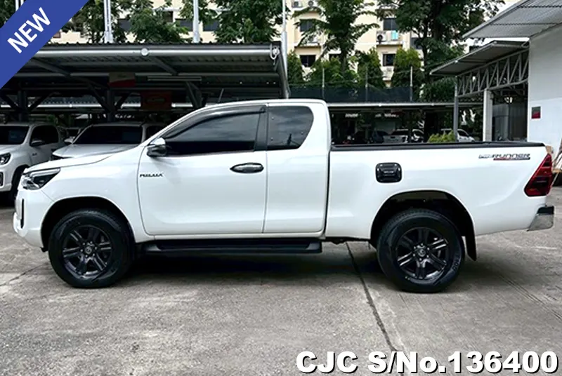 2022 Toyota / Hilux / Revo Stock No. 136400