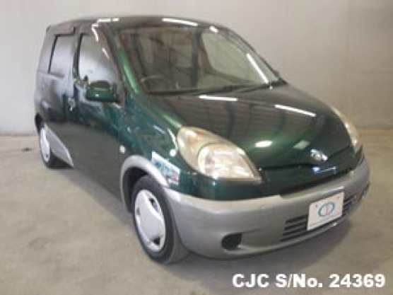 2002 Toyota / Funcargo Stock No. 24369