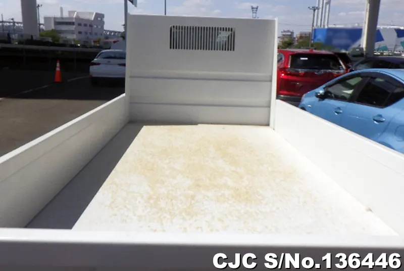 2006 Isuzu / Elf Stock No. 136446