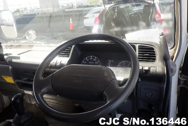 2006 Isuzu / Elf Stock No. 136446
