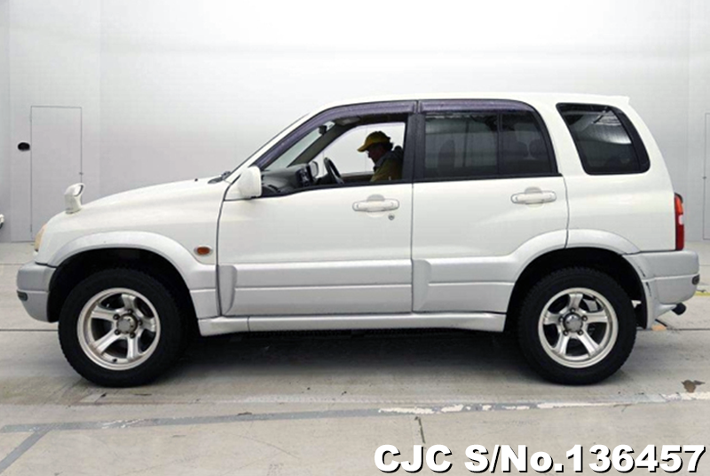 2004 Suzuki / Escudo Stock No. 136457