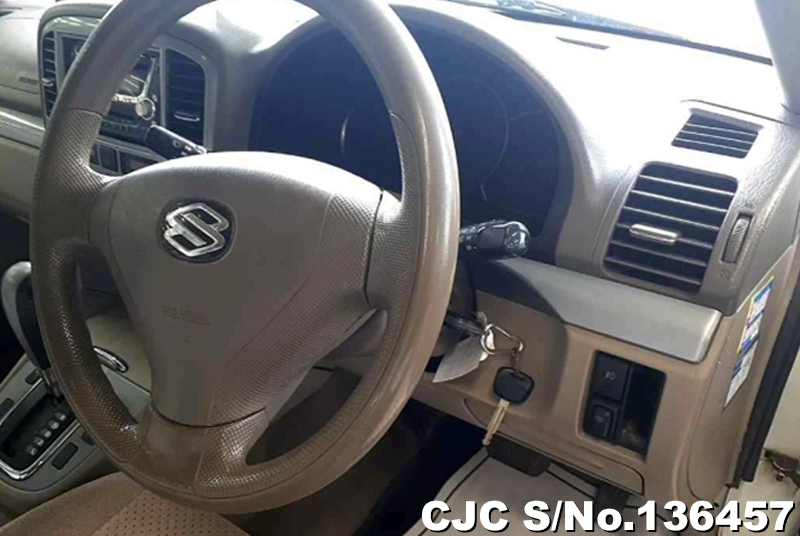 2004 Suzuki / Escudo Stock No. 136457