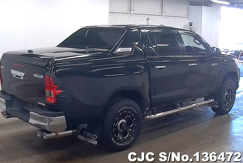 Toyota Hilux in Black for Sale Image 2